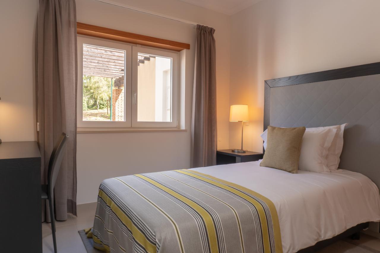 Vale Da Ribeira Residences Saragocal Bagian luar foto